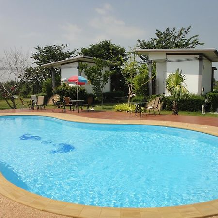 Baan Suan Thanwalai Khon Kaen Buitenkant foto